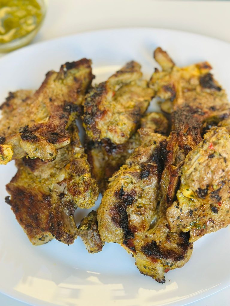 Côtelettes d’agneau braisées 3 côtelettes-agneaux